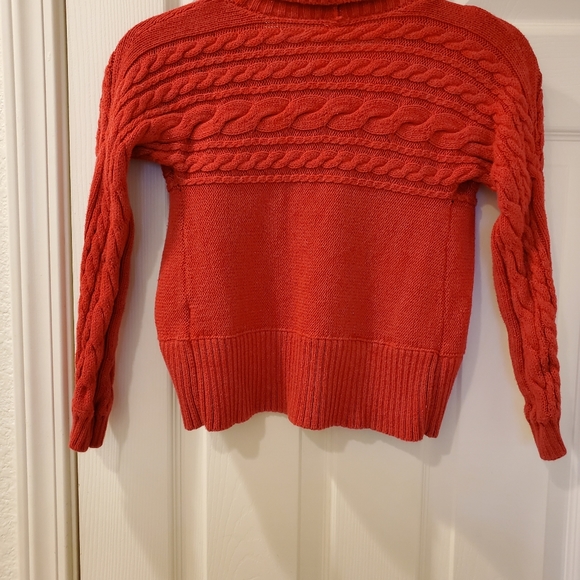 Top - Picture 2 of 2